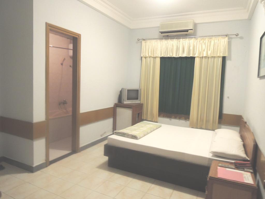 Phoenix Hotel Хюэ Экстерьер фото